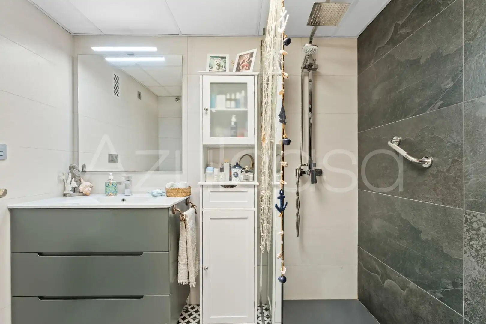 Baño de Piso en venta en Alicante / Alacant con Aire acondicionado y Piscina comunitaria