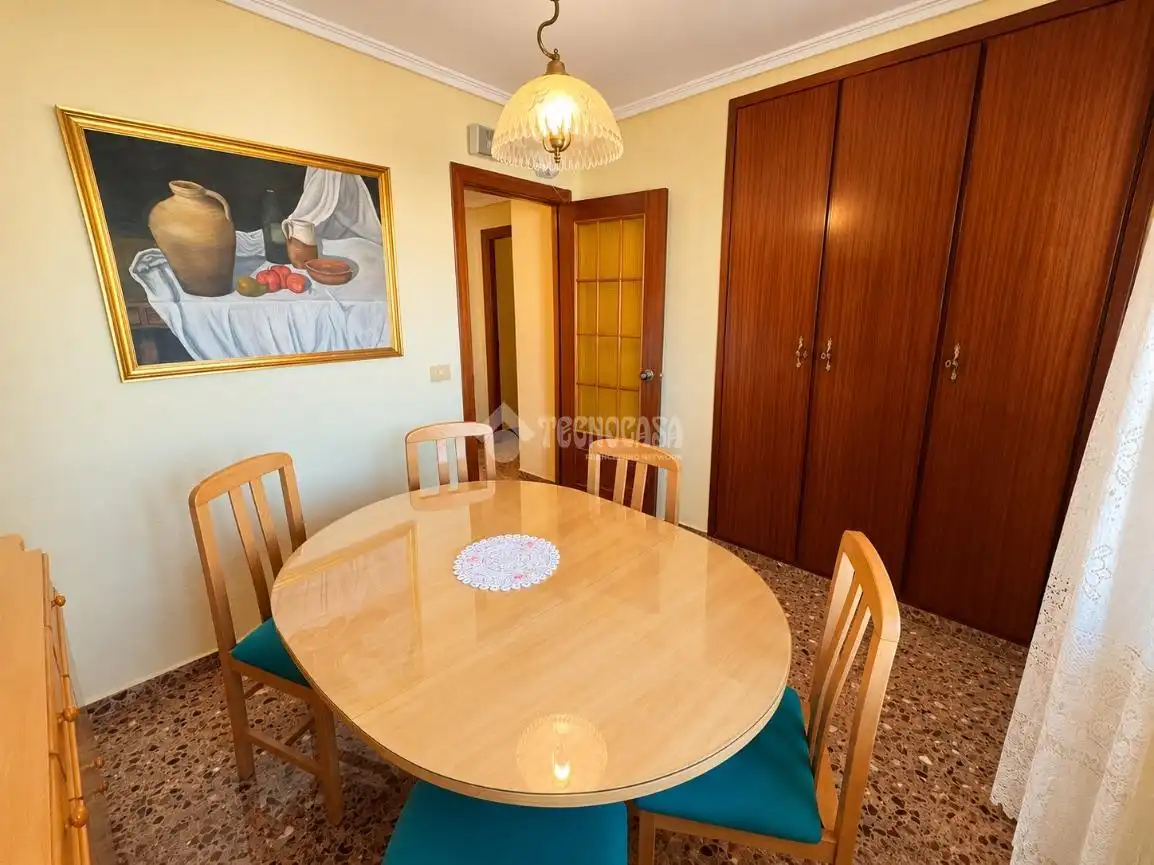Comedor de Piso en venta en Torrent con Balcón