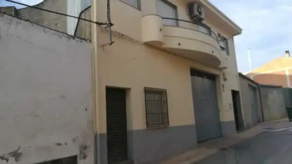 Local comercial en venda a Calle Barranco Almona