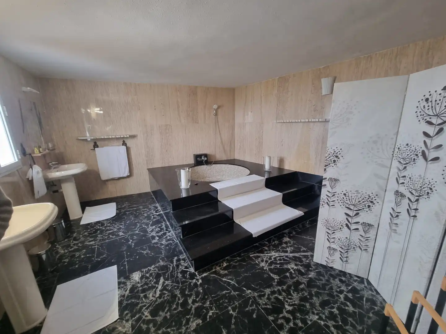 Badezimmer von Gebäude zum Verkauf in Almería