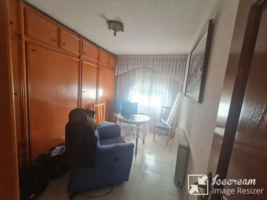Dormitori de Pis en venda en Fuenlabrada amb Calefacció, Parquet i Terrassa