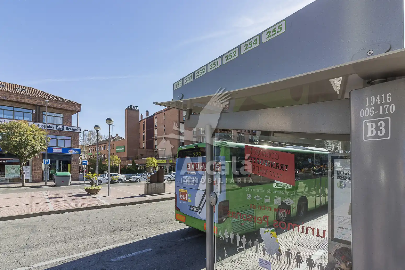 Exterior view of Flat for sale in Caballería Española