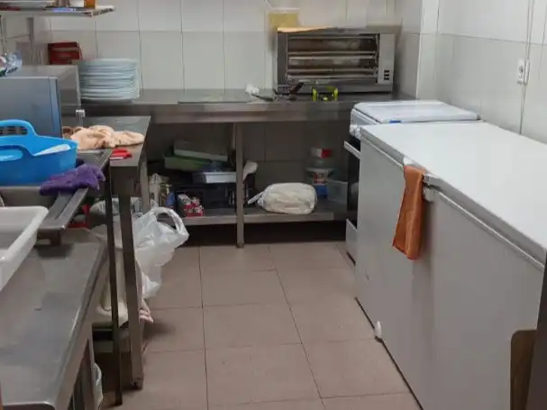 Cocina de Oficina en venta en Olivenza con Aire acondicionado, Calefacción y Terraza