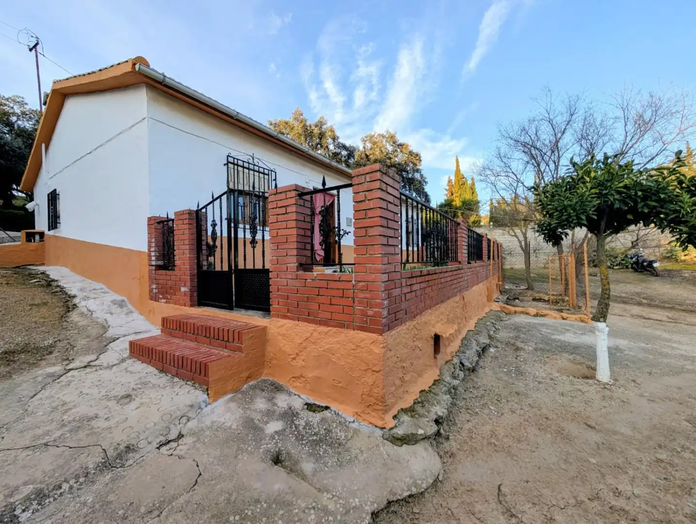 Vista exterior de Finca rústica en venda en Loja amb Terrassa