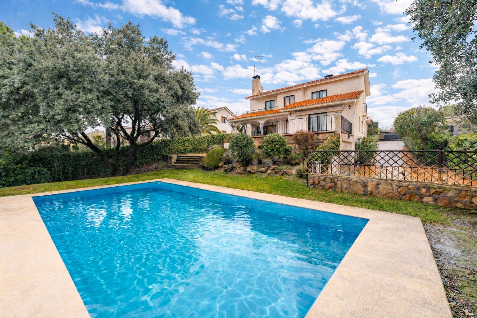 Garden of House or chalet for sale in Boadilla del Monte  with Heating, Private garden and Parquet flooring