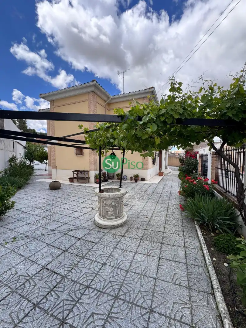 Casa o xalet en venda a Calle Laurel, 30, Borox