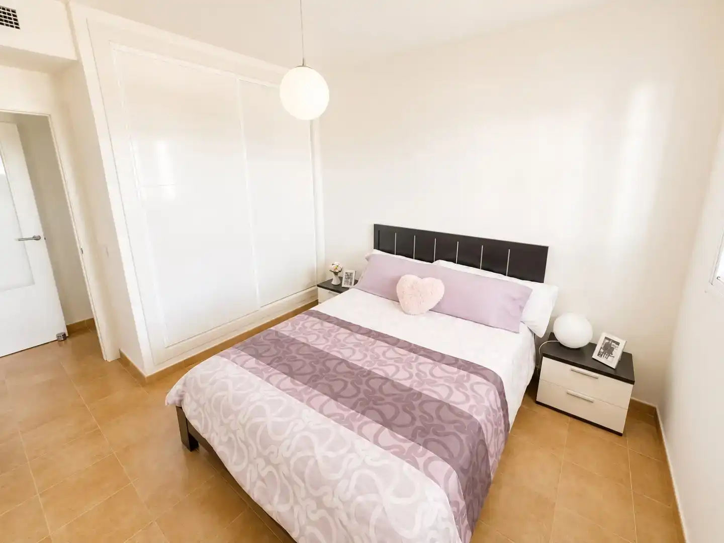 Habitación de Piso en venta en La Alcaidesa con Aire acondicionado, Piscina y Balcón
