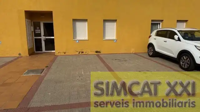 Außenansicht von Wohnung zum Verkauf in Sant Pere Pescador mit Klimaanlage, Terrasse und Gemeinschaftspool