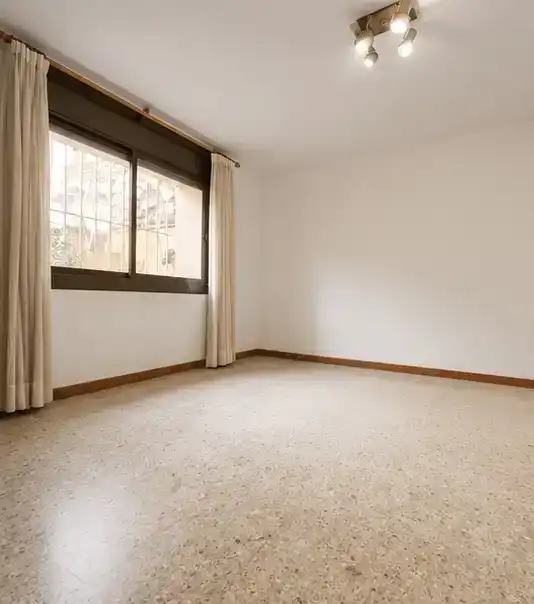 Dormitori de Finca rústica en venda en Pallejà amb Jardí privat i Balcó