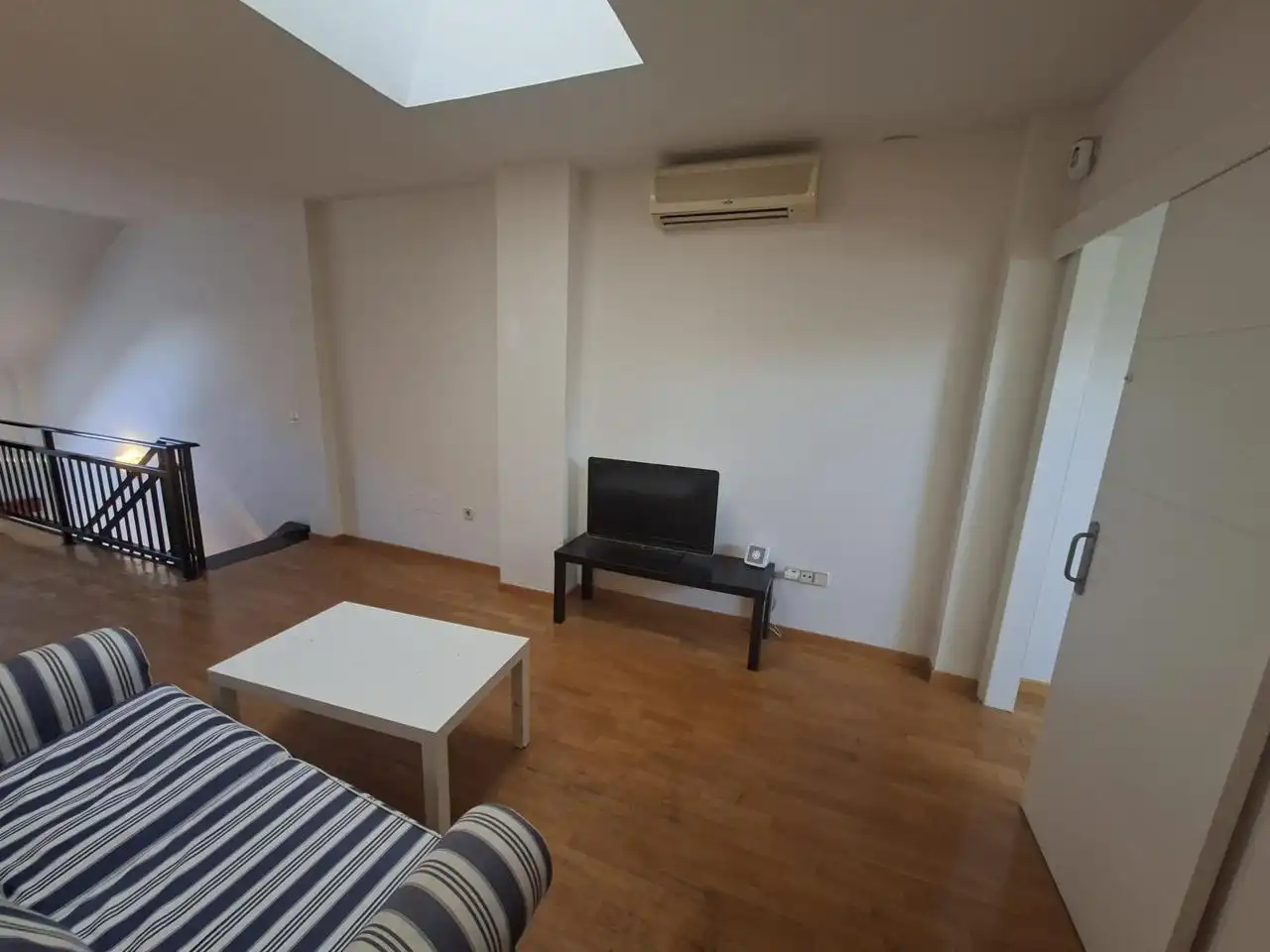 Living room of Duplexes for sale in Madrid  with Heating, Storage room and Furnished