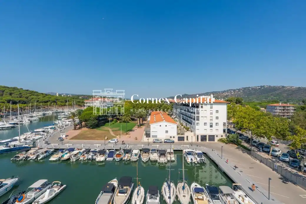 Flat for sale in Castell d'Aro, Platja d'Aro i s'Agaró  with Air Conditioner, Heating and Private garden