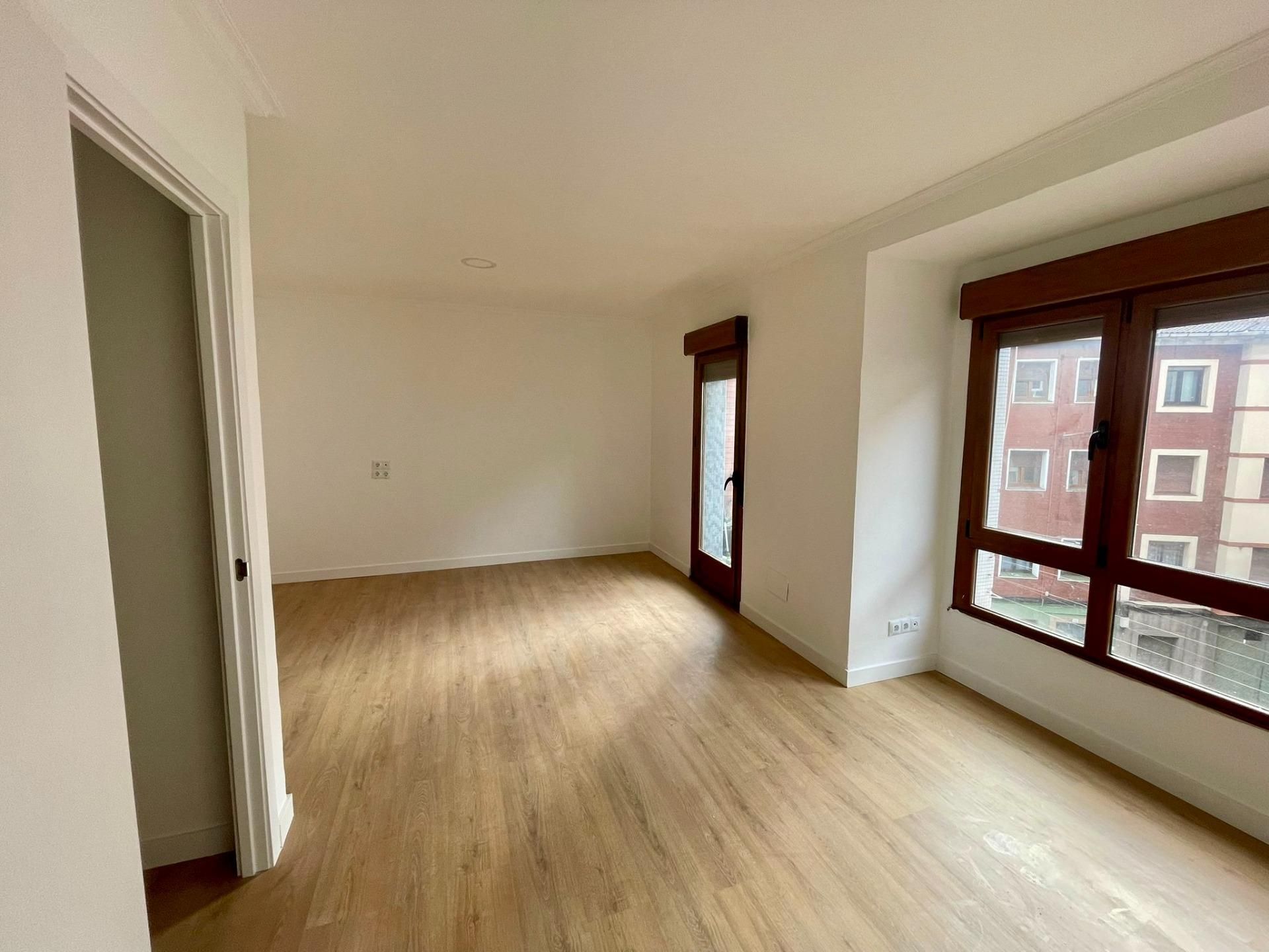 Piso en venta en Gijón  con Terraza y Balcón