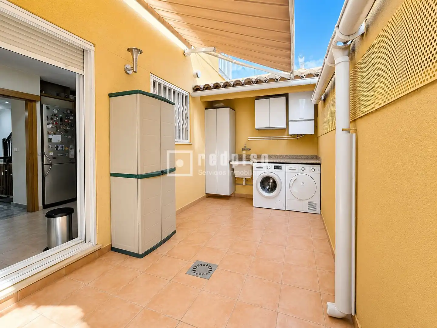 Vista exterior de Casa o chalet en venta en Xirivella con Aire acondicionado, Calefacción y Terraza