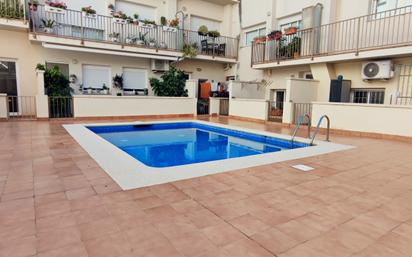 Swimming pool of Single-family semi-detached for sale in Reus  with Air Conditioner, Heating and Parquet flooring