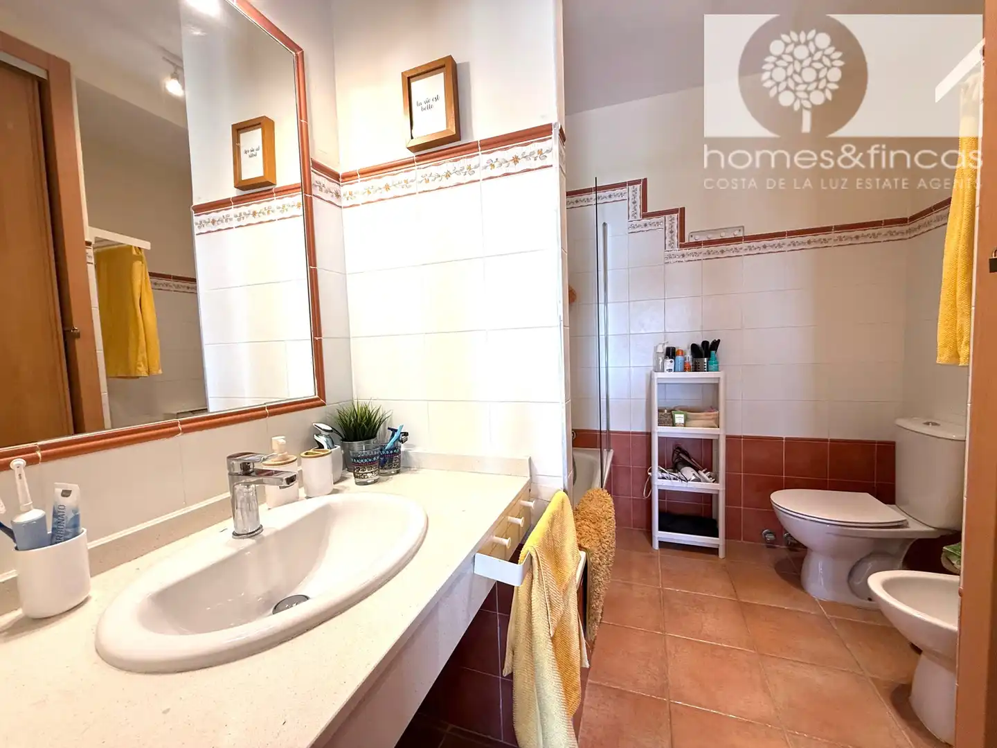 Bathroom of Houses for sale in Ayamonte  with Air Conditioner, Terrace and Furnished