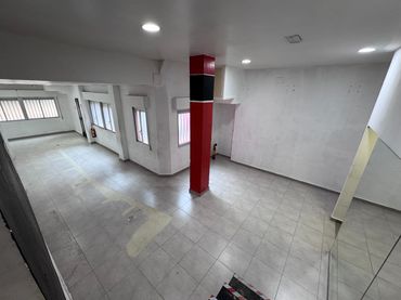 Local comercial en venta en Calle Baraundillo 7