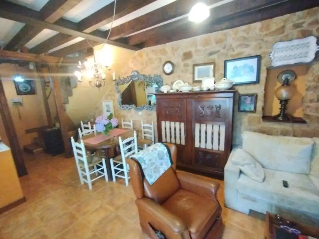Comedor de Casa o chalet en venta en Valle de Tobalina con Calefacción y Amueblado