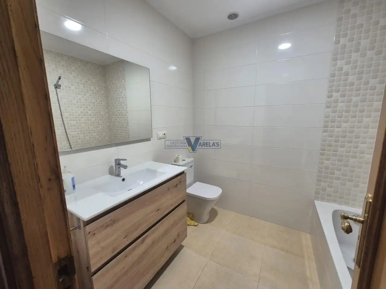 Bathroom of Detached homes for sale in Xinzo de Limia  with Heating and Private garden
