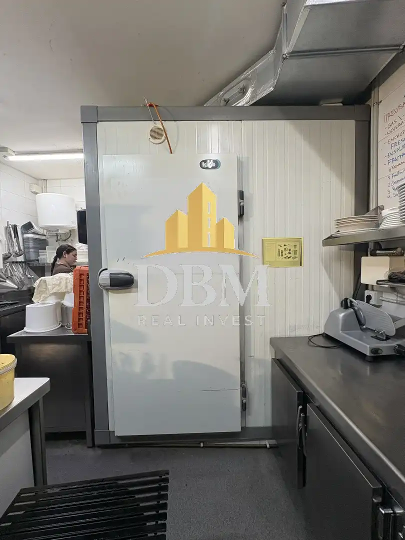 Local comercial en traspàs a Les Corts, imagen 22