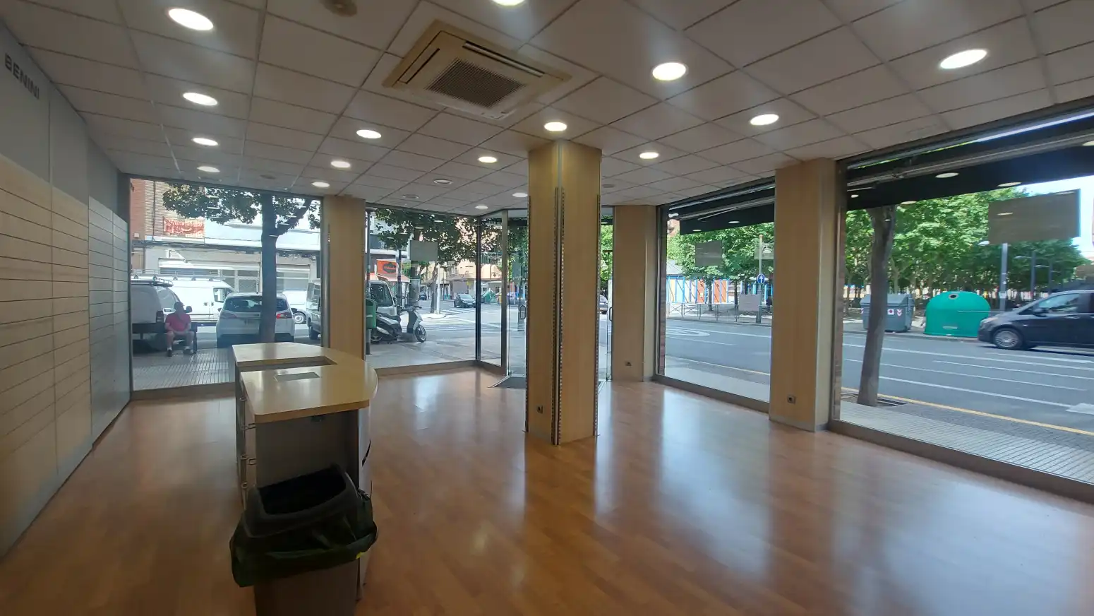 Locale commerciale in affitto a Logroño - Torremuña