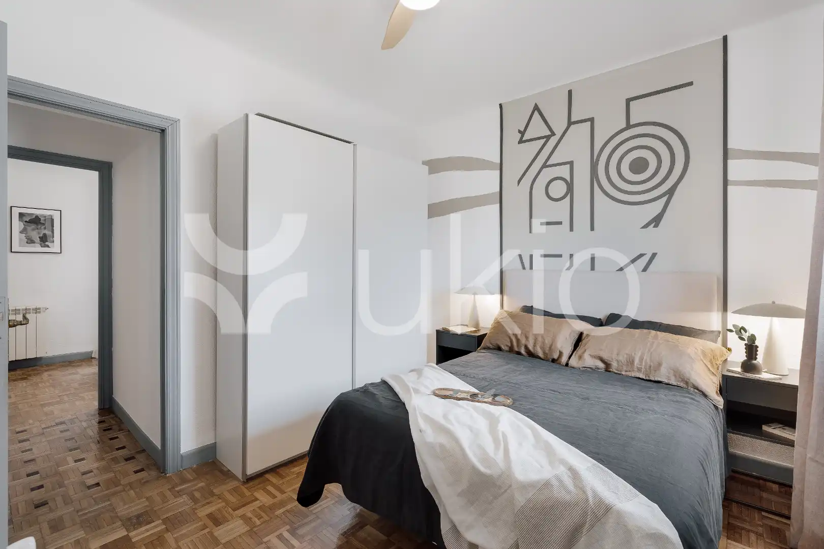 Dormitori de Apartament de lloguer en Madrid amb Aire condicionat, Calefacció i Terrassa