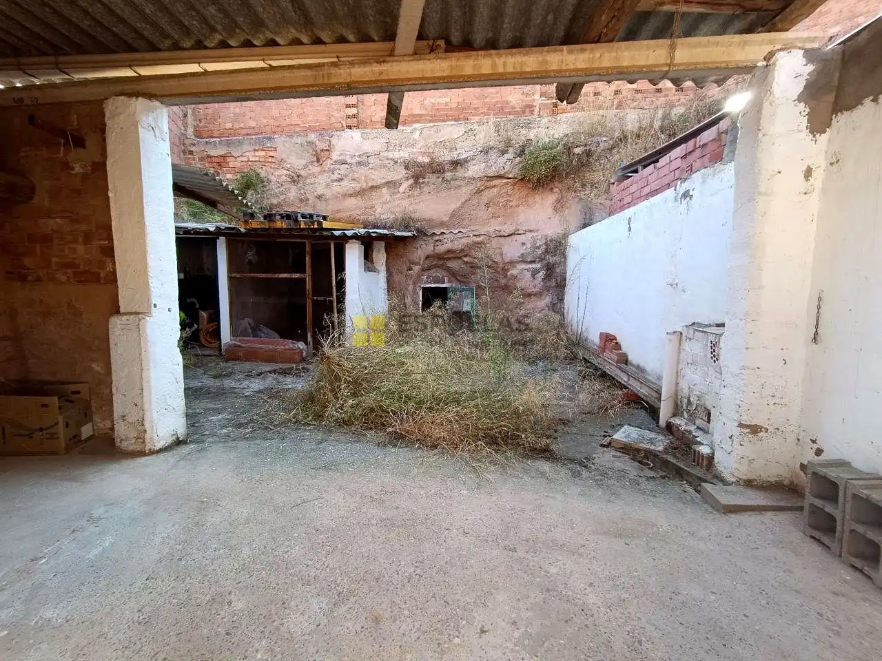 Gewerbefläche zum Verkauf in Calle Santa Marina 60, imagen 2
