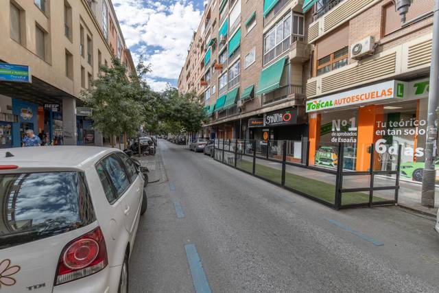 Local comercial en Venta en Calle de Pedro Antonio de Alarcón en Camino de Ronda