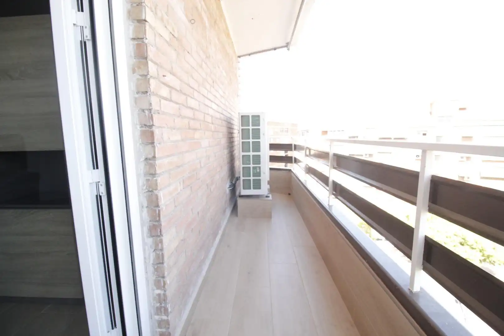 Flat with terrace to rent in Calle Teofilo Gautier 2, imagen 3