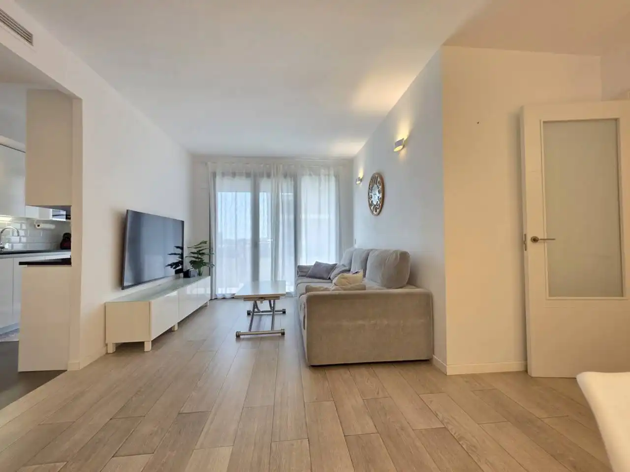 Sala de estar de Piso en venta en Sant Just Desvern con Aire acondicionado, Calefacción y Terraza
