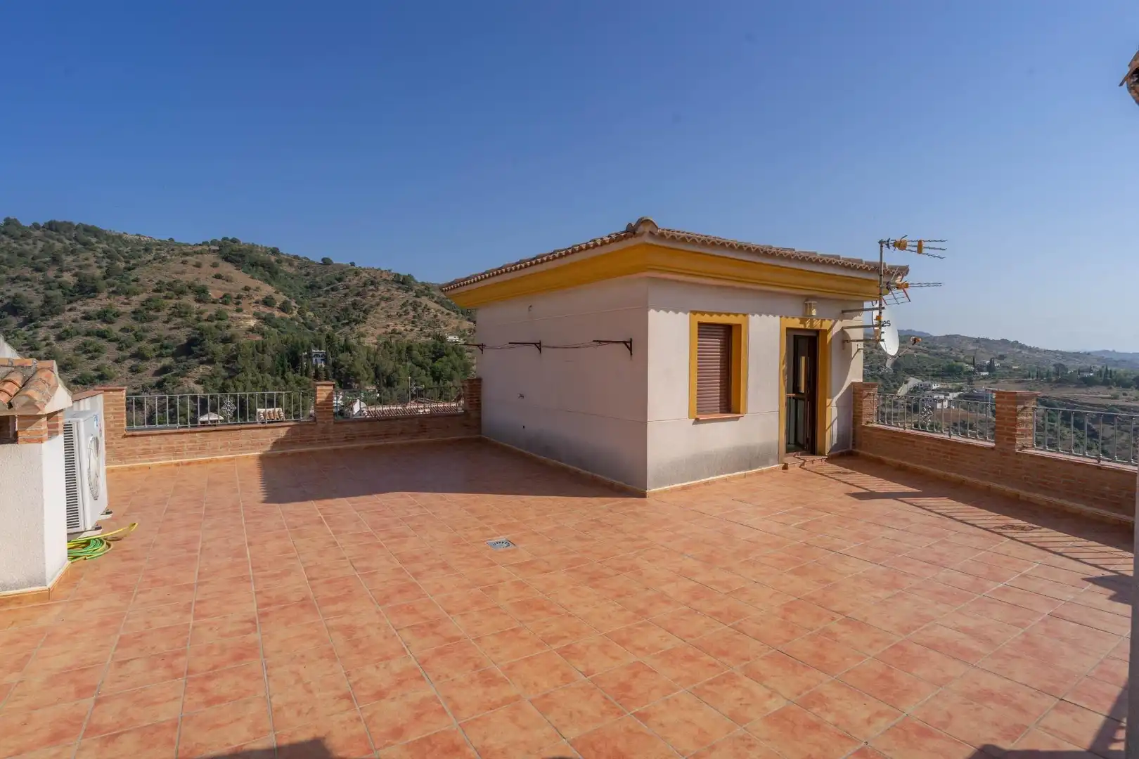 Flat for rent in Tolox