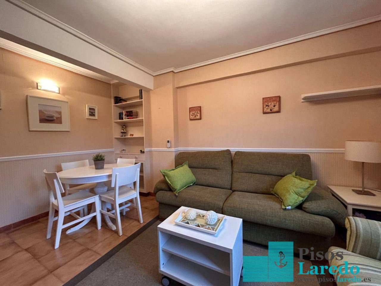 Piso en venta en Avenida Francia, El Puntal