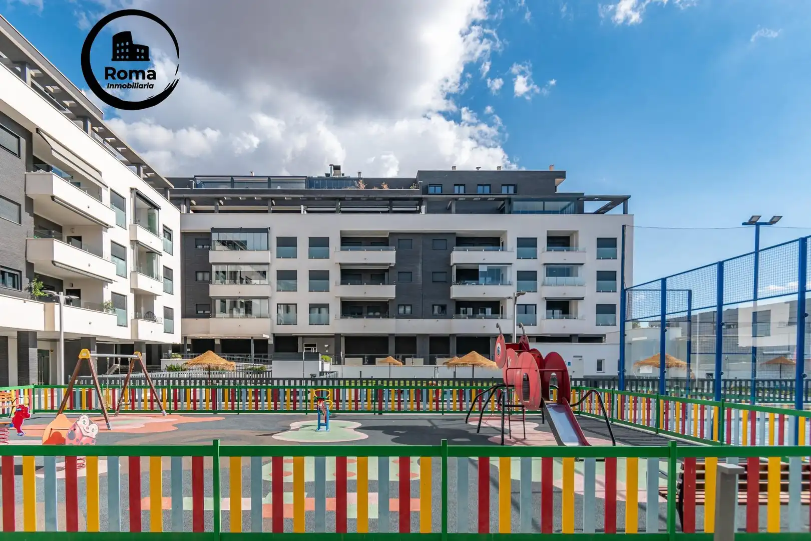 Vista exterior de Pis en venda en Armilla amb Calefacció, Terrassa i Traster