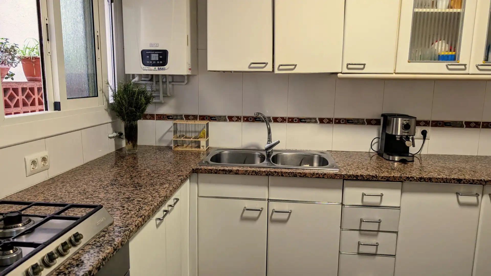 Cocina de Piso en venta en Sant Feliu de Guíxols con Terraza y Amueblado