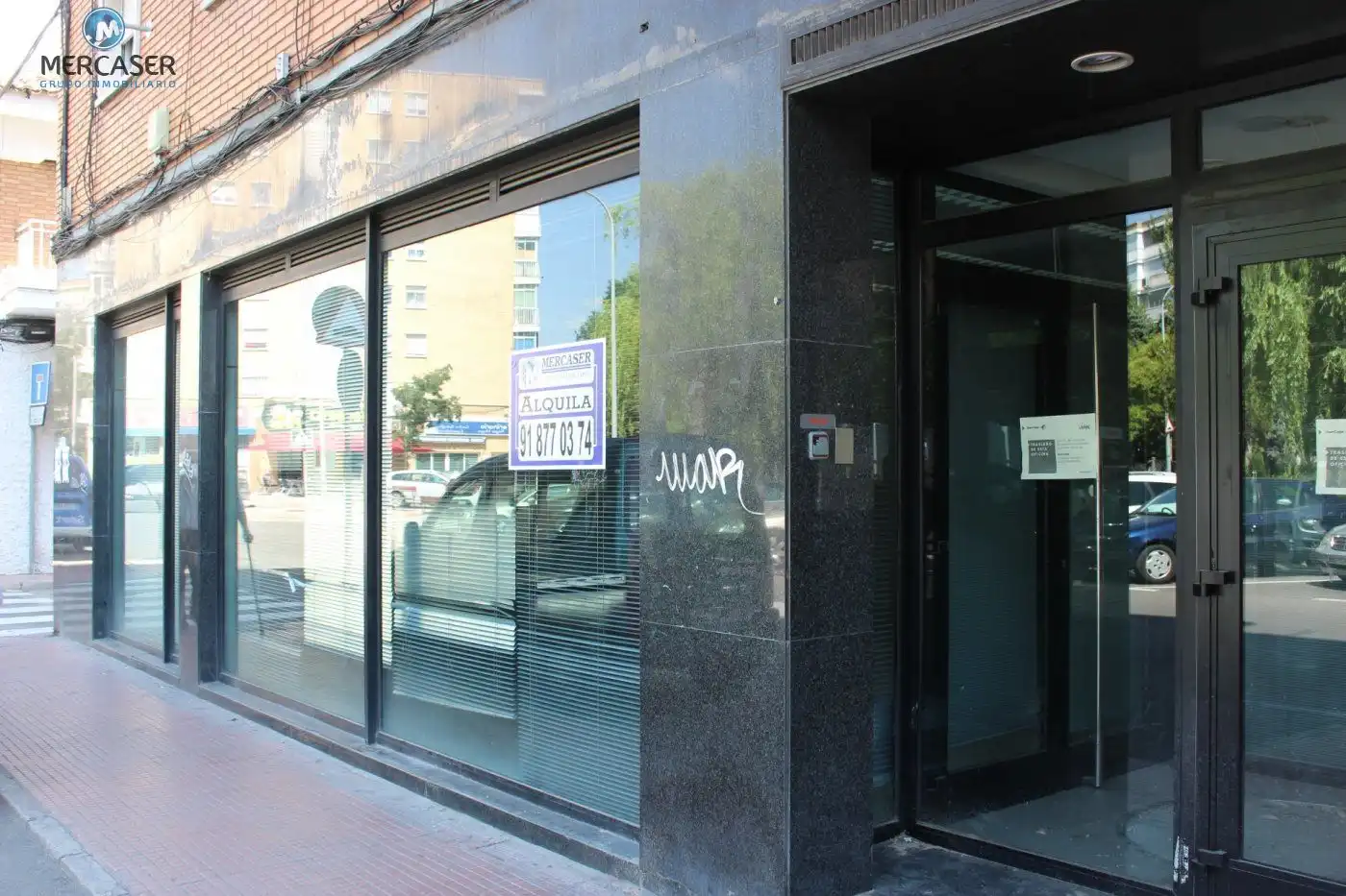 Vista exterior de Local de lloguer en Alcalá de Henares