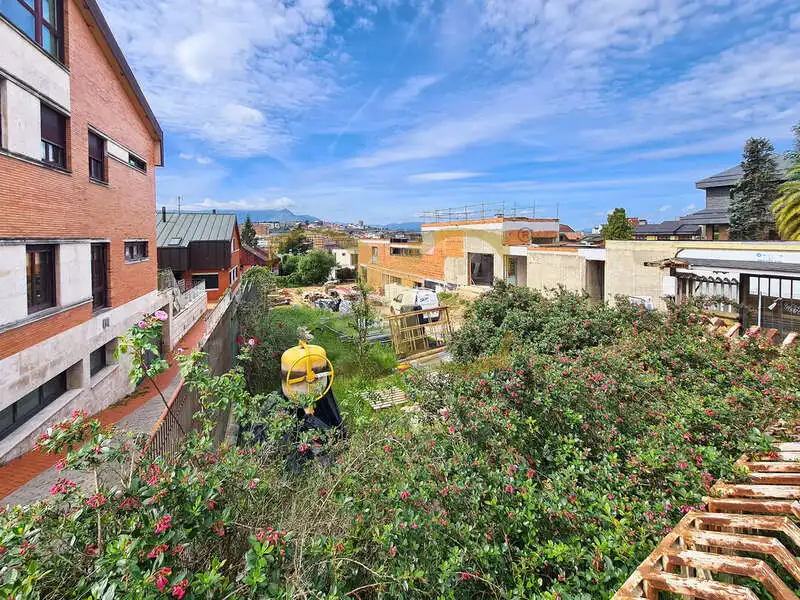 Residencial en venda en Oviedo 