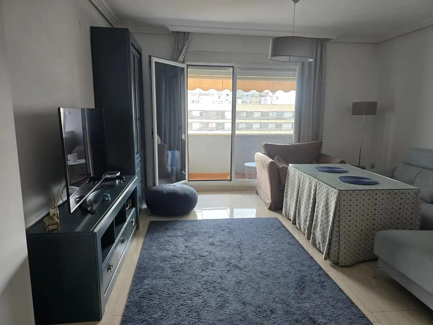 Living room of Flat for sale in Córdoba  with Air Conditioner, Terrace and Storage room