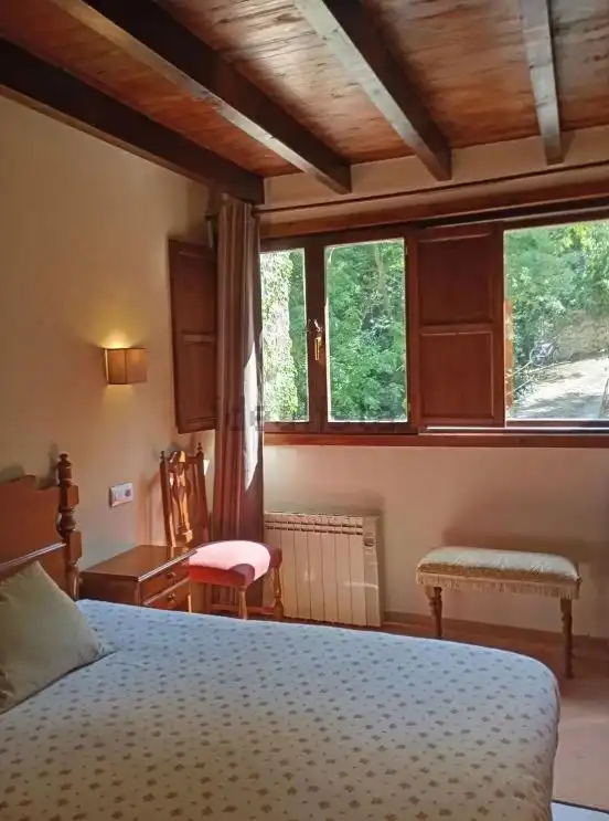Dormitori de Casa o xalet en venda en Pesaguero amb Calefacció, Terrassa i Moblat