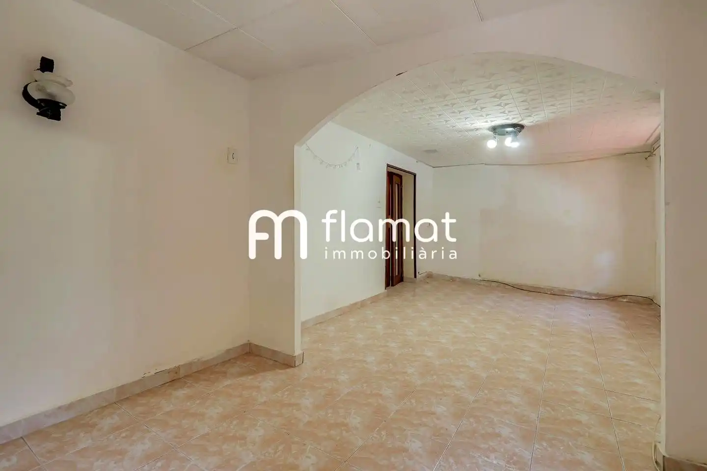 Country house zum Verkauf in Santa Coloma de Gramenet mit Privatgarten und Terrasse
