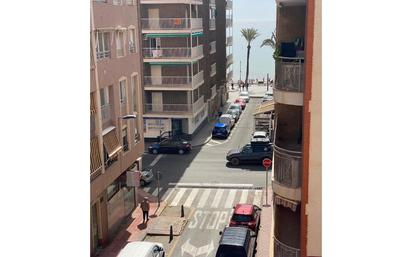 Exterior view of Flat to rent in Torrevieja  with Air Conditioner and Balcony