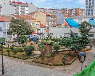 Vista exterior de Pis en venda en Vigo  amb Calefacció, Parquet i Terrassa