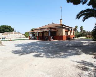 Exterior view of House or chalet for sale in Utrera  with Air Conditioner, Private garden and Swimming Pool