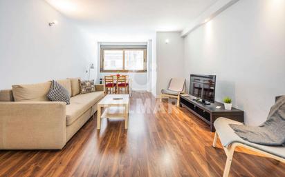 Living room of Flat for sale in  Madrid Capital