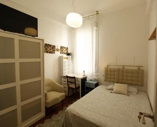 Bedroom of House or chalet to share in Bilbao 