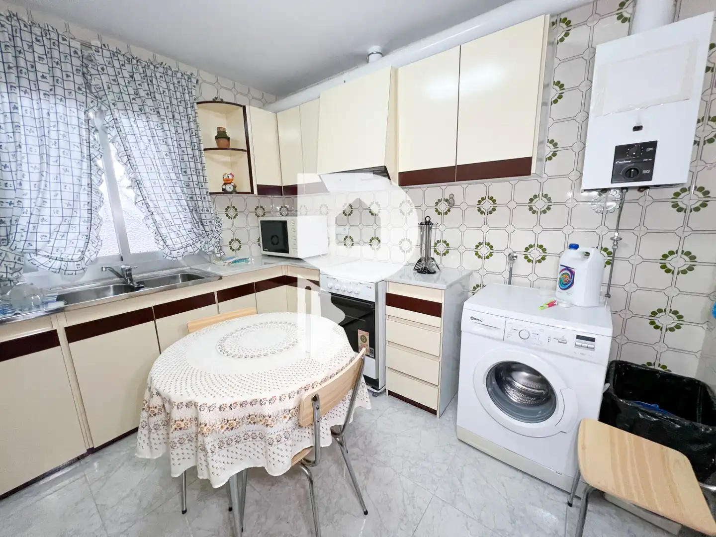 Cuina de Casa o xalet en venda en Vallirana amb Aire condicionat, Calefacció i Jardí privat