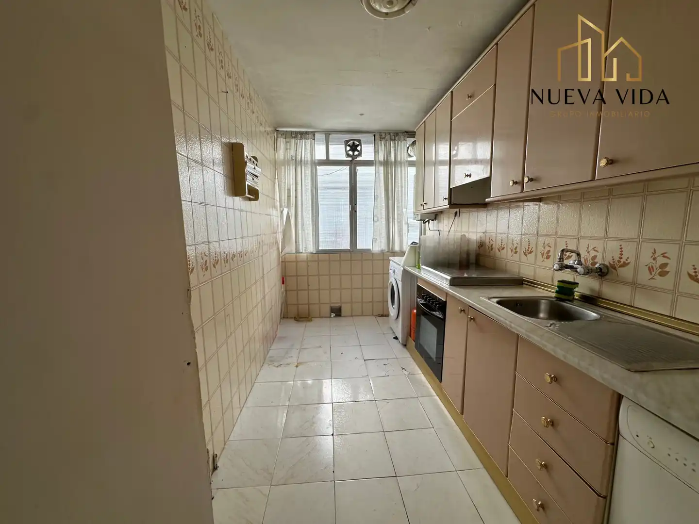 Kitchen of Flat for sale in Sevilla  with Terrace