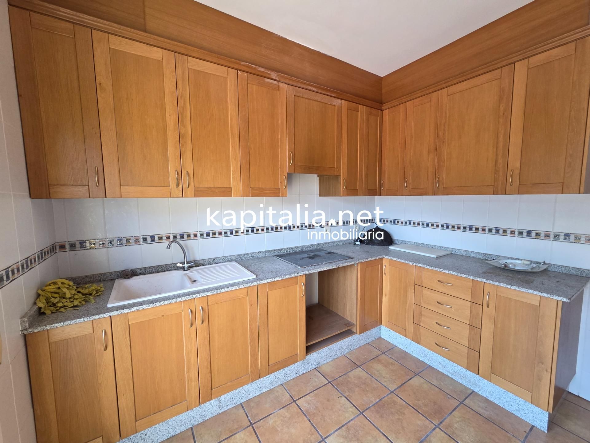 Cocina de Casa o chalet en venta en Ontinyent con Jardín privado y Piscina comunitaria