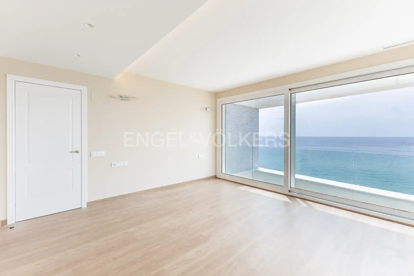 Sala de estar de Casa o chalet en venta en Arenys de Mar con Aire acondicionado, Calefacción y Jardín privado