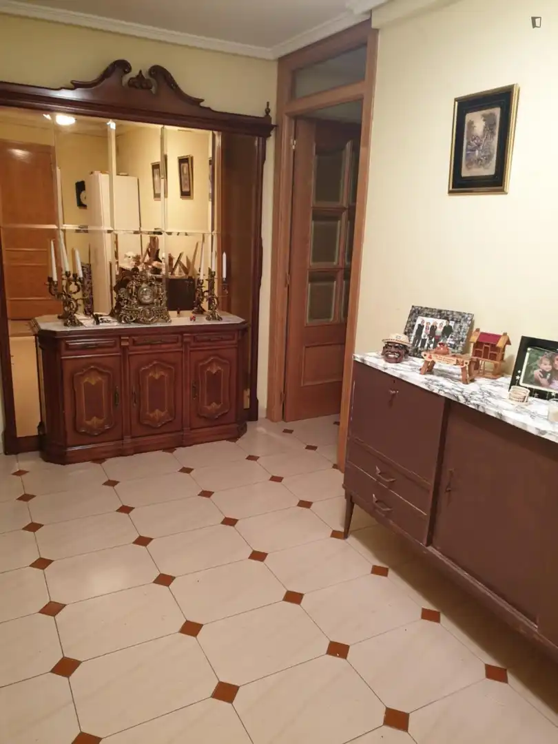 Room in Zona Alta