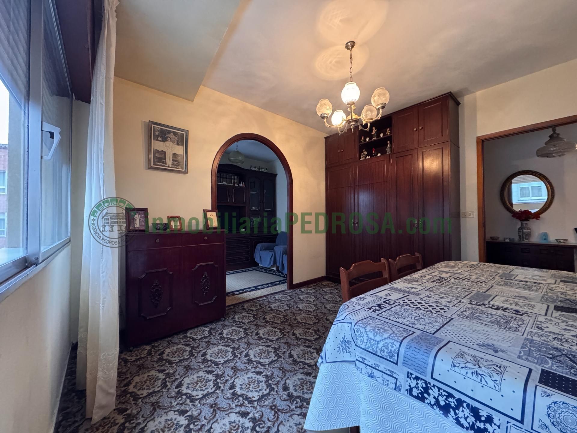 Bedroom of Flat for sale in Pontevedra Capital 