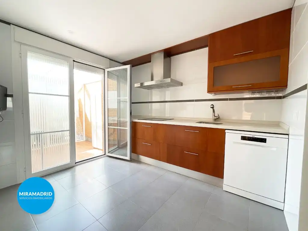 Kitchen of Detached homes for rent in Paracuellos de Jarama  with Air Conditioner and Swimming Pool